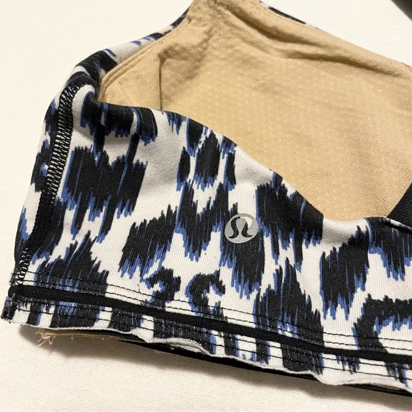 Lululemon Sports Bra Womens Size 8 - Picture 7 of 16